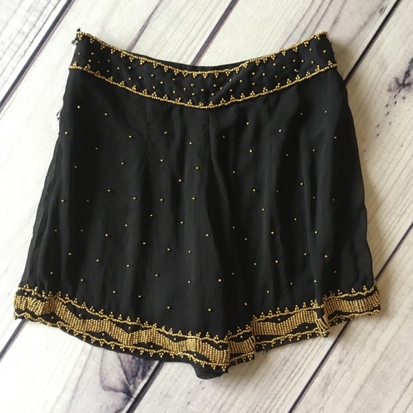 NWOT UO Beaded Shorts - Picture 5 of 7